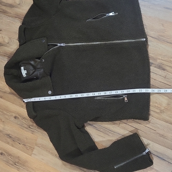 MAX STUDIO Olive Green Lightweight Faux Shearling Moto Jacket - Picture 11 of 12